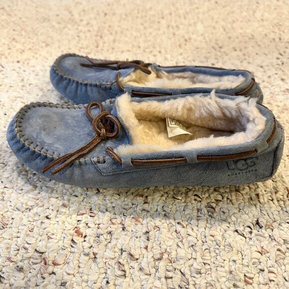 UGG Womens 8 Dakota Suede Sheep wool Moccasins Slippers Sheepskin Shoes Blue - Picture 11 of 15